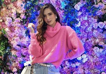 Sudah 3 Kali Brojolin Anak Badannya Tetap Langsing Bak Gadis Muda, Nia Ramadhani Ungkap Rahasia Tetap Singset Meski Demen Makan Berlemak: Duit Berbicara