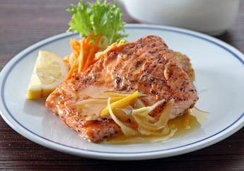 Resep Salmon Steak Lemon Sauce Enak, Menu Akhir Pekan Ala Restoran Bintang 5