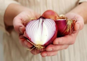 Tak Sengaja Makan Bawang Merah Tiap Hari, Seorang Wanita Kaget Lihat Kondisi Kulitnya Berubah Drastis, Bikin Melongo!