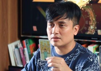 Tak Mau Tunggu Pulang Indonesia, Luna Maya Langsung Damprat Denny Darko dari Jepang Gegara Ramalannya Ini, Sang Ahli Tarot Sampai Kicep: Sekarang Gue Harus Gimana...