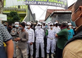 Disentil Soal Kerumunan Saat Daftar Pilkada Usai Habib Rizieq Dipanggil Polisi, Anak Jokowi Balas Komentar Menohok: Saya Siap Dihukum!