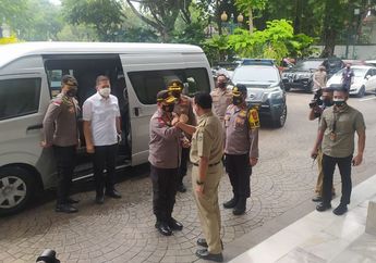 Nekat Serang Polisi di Jalan Tol, Anak Buah Kapolda Metro Jaya Tembak Mati 6 Orang Diduga Pengikut Habib Rizieq, Begini Kronologinya
