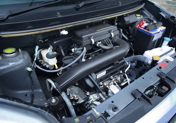 Mesin Mobil Perlu Panas Sebelum Dipakai ke Kantor, Benar Nggak Sih?
