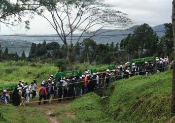 Kondisi Jenazah 6 Pengawal Habib Rizieq Diluruskan, Netizen Galang Dana Buat Keluarga Korban, Totalnya Nyaris Tembus Rp 1 Miliar