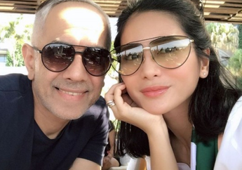 Pamer Potret Rangkulan Mesra Bareng Suami Tajirnya, Bunga Zainal Kena Nyinyir Netizen hingga Tak Tinggal Diam Buat Kicep Usai Semprot Dengan Kata-kata Ini
