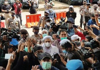 Datangi Polda Metro Jaya, Habib Rizieq Ungkap Alasan 2 Kali Mangkir dari Panggilan Polisi, Langsung Ditangkap Usai Diperiksa?