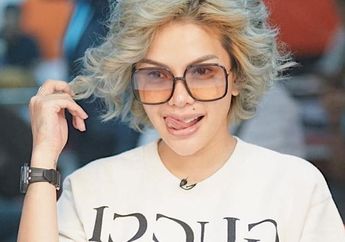 Blak-blakan Ngaku Sudah 4 Kali Operasi Payudara, Nikita Mirzani Sesumbar Pamer Hasilnya yang Memuaskan, Deddy Corbuzier: Uratnya Keliatan