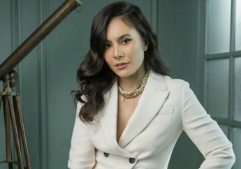 Cuek Blusukan di Sawah Pakai hanya Pakai Sepatu Kets dan Baju Olahraga Pendek, Wulan Guritno Langsung Banjir Komentar: Cantiknya Anak Gadis...