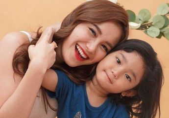 Respon Menggelitik Bilqis Tentang Adit Jayusman yang Segera Geser Posisi Enji Baskoro Sebagai Pendamping Ayu Ting Ting: Pengen Punya Papa Karena...