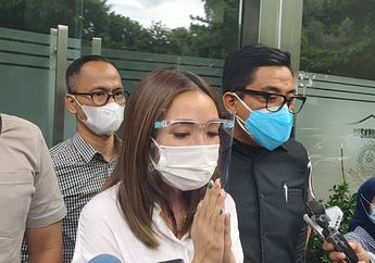 Kembali Penuhi Panggilan Kepolisian Terkait Dugaan Video Asusila, Gisella Anastasia Terlihat Lebih Tenang