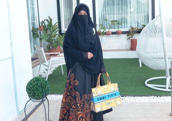 Biasanya Tak Banyak Komentar, Umi Pipik Mendadak Geram Hingga Balas Komentar Julid Warganet yang Berani Sentil Unggahannya: Cowok Kenapa Ribet Kayak Cewek!
