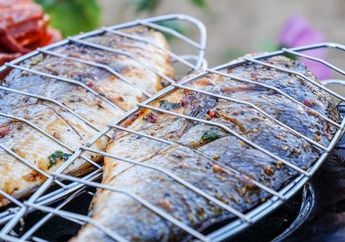 Sambut Malam Tahun Baru, Begini 3 Trik Ikan Bakar Matang Merata dan Tak Lengket, Bumbu Dapur Ini Jadi Kunci!