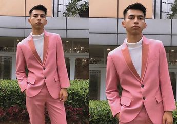Baru Saja Beli Mobil Mewah, Raffi Ahmad Langsung Omeli Dimas Ramadhan Usai Jajal Setir Keliling Kompleks: Bisa Gak Sih?