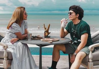 Tepis Isu Hubungan Asmara yang Kandas, Atta Halilintar Terbang Langsung ke Bali Susul Aurel Hermansyah Hingga Rayakan Momen Pergantian Tahun Bareng Calon Keluarga Besar
