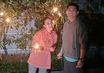 Pantas Saja Mundur Teratur Jelang Hari Pernikahan, Ayu Ting Ting Sebut Adit Jayusman Ngebet Nikah hingga Langgar Norma, Pasha Ungu: Masa Sih Ayu Kecele?