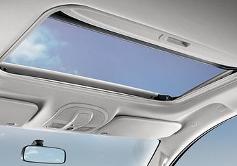 Pilih Mobil SUV Berfitur Sunroof, 9 Hal Ini Wajib Ladies Pahami