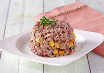 Resep Nasi Merah Tim Ayam Sayur Enak, Menu Makan Malam yang Mudah Dicerna