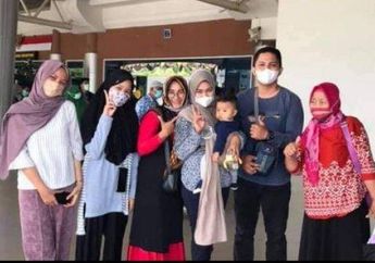 Bak Jadi Firasat, Titipkan Surat Penting Milik Sang Suami, Istri PNS KLHK Ini Mohon Doa Usai Kirim Foto Sayap Pesawat Sriwijaya Air yang Jatuh