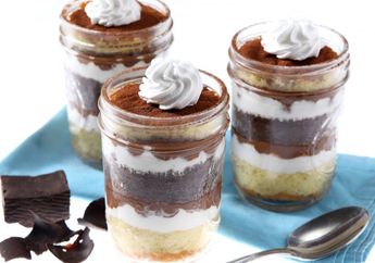 Resep Lapis Surabaya in Jar Enak, Kudapan Tradisional Lembut yang Tampil Lebih Kekinian