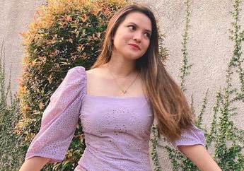Tampil Manis dan Kece Pakai Outfit Warna Lilac ala Marsha Aruan!