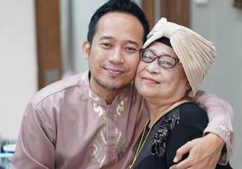 4 Hari Dirawat di RS Sentra Medika, Mama Eny Hembuskan Napas Terakhir, Denny Cagur Bersyukur Permintaan Terakhir sang Ibunda Sudah Terlaksana: Alhamdulillah Itu yang Mama Pengen