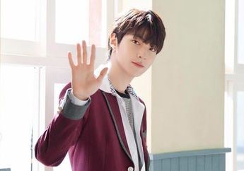 Rayakan Ulang Tahun ke-30, Hwang In Yeop Pamer Dapat Kiriman Banyak Kue dan Kado dari Penggemar Lewat Unggahan Terbaru di Instagram
