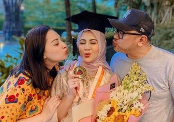 Sempat Dikira Anaknya di Luar Nikah, Mona Ratuliu Mewek Saat Kesha Ratuliu Sebentar Lagi Lepas Masa Lajang: Bundanya Belum Apa-apa Udah Mellow dari Bangun Tidur