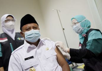 MUI Anjurkan Suntik Vaksin di Bulan Ramadan 2021 Malam Hari, Prof Zubairi Tidak Sepakat Orang Puasa Disebut Lemah