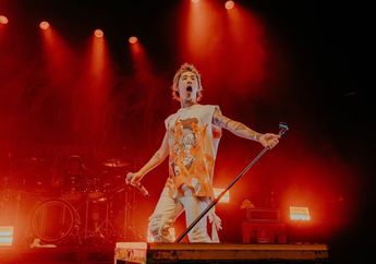 Rilis Single Terbarunya 'Save Yourself', Taka: ONE OK ROCK is BACK!