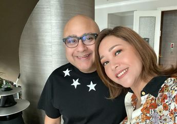Maia Estianty Tak Salah Pilih Suami, Netizen Berkian Pujian Setinggi Langit Saat Irwan Mussry Pilih Bergaya Seperti Ini Saat Berpose Bareng Deretan Wanita Cantik