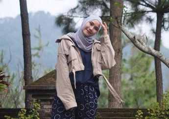 Unggah Video Main Selancar di Gurun Pasir Hingga Jatuh, Zaskia Adya Mecca Bagi Pesan Bijak di Postingannya, Istri Hanung Bramantyo: Semua Butuh Proses