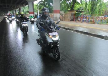 Hujan Bikin Motoran Banyak Bahayanya, Yamaha Kasih Tips Safety Riding