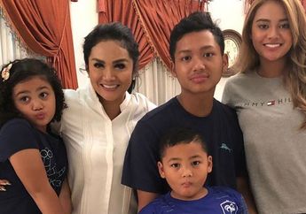 Selama ini Cuma Disimpan Rapat, Krisdayanti Bongkar Alasan Aurel dan Azriel Enggan Tinggal Seatap Dengan Dirinya