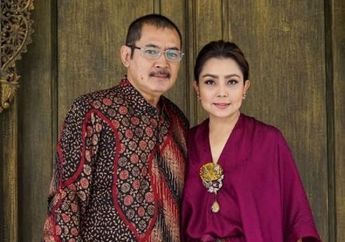 Sempat Dijuluki Pelakor Senior, Wajah Mulus Mayangsari Tanpa Kerutan saat Pamer Foto Close Up Tuai Pujian