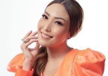 Kawal Prosesi Siraman Aurel Hermansyah, Ayu Dewi Cuek Bebek dan Tak Gengsi Pakai Kebaya Bekas 6 Tahun Lalu: Mumpung Masih Muat