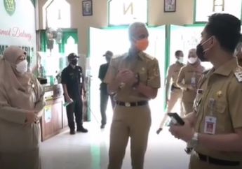 Geram Lihat Kelakukan Guru Saat Sidak ke Sekolah, Gibran Rakabuming Tindak Tegas Tenaga Pengajar Lakukan Hal Ini: Ini Serius, Jangan Main-main!