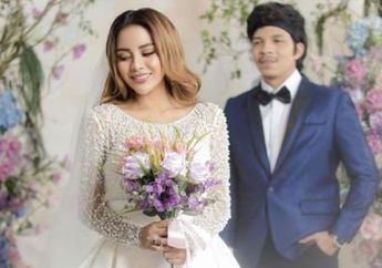Tancap Gas ke Kamar Hotel Usai Acara Pernikahan Selesai, Atta Halilintar Langsung Ajak Sang Istri Menuju ke Bathtub dengan Latar Pemandangan Lampu-lampu Kota di Malam Hari, Aurel Hermansyah: Bisa Ditutup Sayang...