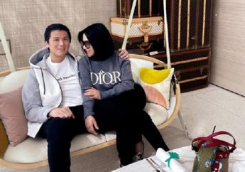 Terlalu Menikmati, Syahrini Ungkap Kehebohan yang Dibuat Reino Barack saat Malam Pertama, 'Malamnya dilanjutin..'