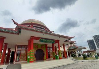 Wisata Ramadan 2022: Tengok Indahnya Masjid Babah Alun yang dengan Kental Nuansa Tionghoa, Ternyata Dibangun oleh Seorang Mualaf