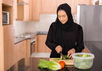 Daripada Rebahan, Lakukan 5 Kegiatan Ini Sebelum Sahur. Nambah Pahala!
