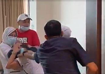 Gayanya Selangit Bak Orang Paling Sangar Sedunia, Pelaku Penganiayaan Perawat RS Siloam Nyatanya Sempat Balik Masuk ke Dalam Rumah Saat Dijemput Polisi, Ciut Nyali?