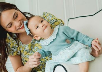 Sang Buah Hati Kerap Dapat Nyinyiran dari Netizen, Shandy Aulia Ngaku Tak Pernah Bersedih hingga Lebih Memilih Memikirkan Masa Depan Claire Herbowo : Tidak Semua Manusia Bisa Kita Senangkan