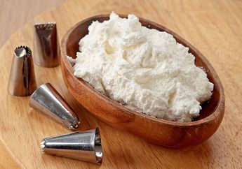 Gampang Banget #JadiKokidiDapurSendiri Kalau Tahu Tips Bikin Buttercream Super Lembut dan Aromatik Ini! Cobain Deh