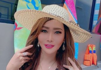 Pantas Dijuluki Pedangdut Paling Tajir dengan Honor Rp 300 Juta Sekali Manggung, Tengok Penampakan Teras di Rumah Artis Inul Daratista yang Disangga Pilar Raksasa dan Lampu Gantung Bergaya Klasik Eropa
