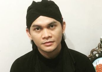 Terawang Nasib Artis Tanah Air di 2021, Mbah Mijan Singgung Jodoh dan Aura Menikah Kuat Terpancar dari Luna Maya hingga Prihatin dengan Gisella Anastasia