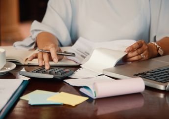 Belum Terlambat Kalau Lakukan Sekarang, Begini Cara Tepat Mengatur Keuangan Setelah Test Pack Menunjukkan Dua Garis Biru