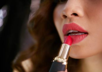 Ini 3 Rekomendasi Lipstik Transferproof Seharian Terbaik, Yuk Cobain