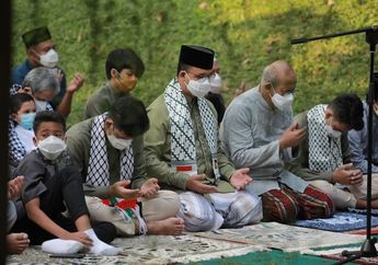 Anies Baswedan Gelar Salat Idul Fitri 2021 di Halaman Rumah Bersama Puluhan Anggota Keluarganya, Intip Penampakannya yang Luas dan Asri dengan Tanaman Rimbun Menyelimuti