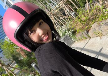 Bikin Gemas, Lisa Blackpink Pakai Helm Celine Seharga 1 Unit Motor