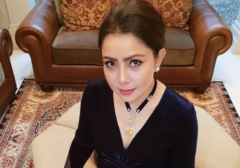 Pakai Emas dari Ujung Kaki ke Ujung Kepala, Penampilan Cetar Membahana Mayangsari Saat Dinner di Restoran Malah Dicibir Bak Toko Emas Berjalan